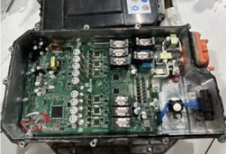 GARAGE VES SỬA CHỮA BATTERY 48 VOLT JEEP WRANGLER 2.0 (eTorque)