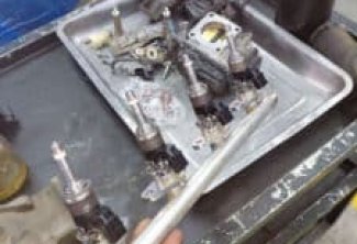 VỆ SINH KIM PHUN VÀ HỌNG NẠP HONDA CR-V 2019