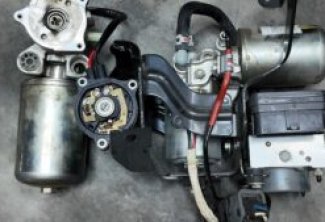 SỬA CHỮA CỤM BƠM ABS LEXUS LX570 TẠI VES WORKSHOP