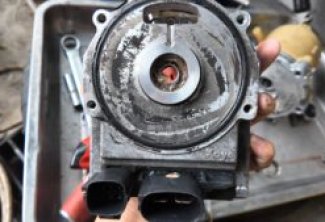 SỬA CHỮA CỤM BƠM TRỢ LỰC LÁI MAZDA 3 TẠI VES WORKSHOP