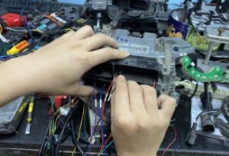 SỬA HỘP ĐIỀU KHIỂN ĐỘNG CƠ LEXUS – VES WORKSHOP