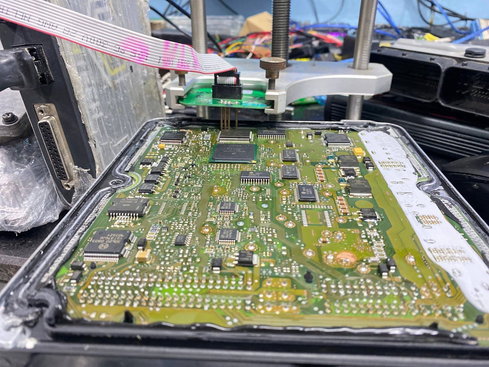 GARAGE CHUYÊN SỬA CHỮA HỘP ĐIỀU KHIỂN ĐỘNG CƠ ECU BMW