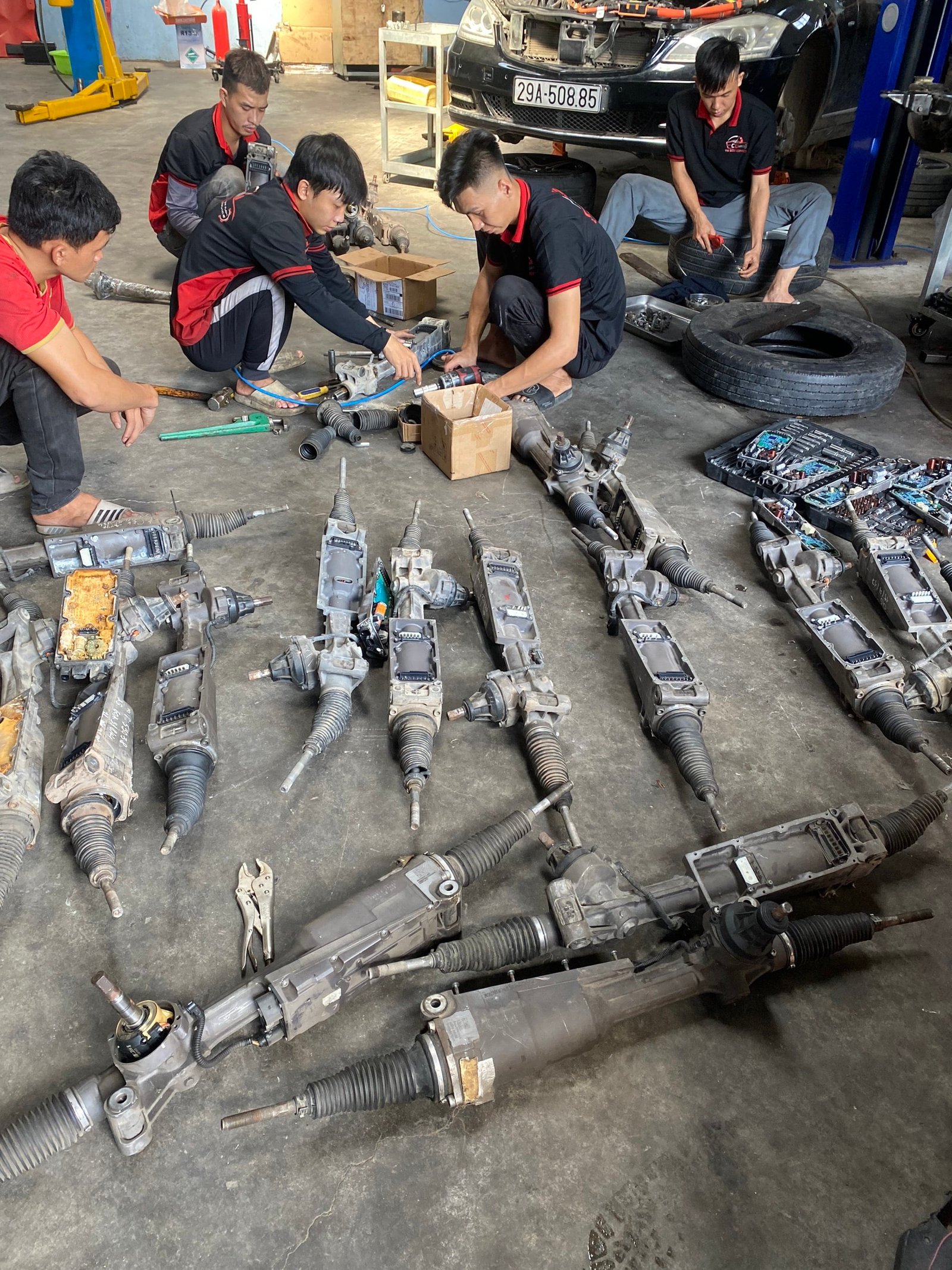 CHUYÊN SỬA CHỮA THƯỚC LÁI XE CHEVROLET - PHỤC HỒI THƯỚC LÁI 1 sửa chữa thước lái xe Audi