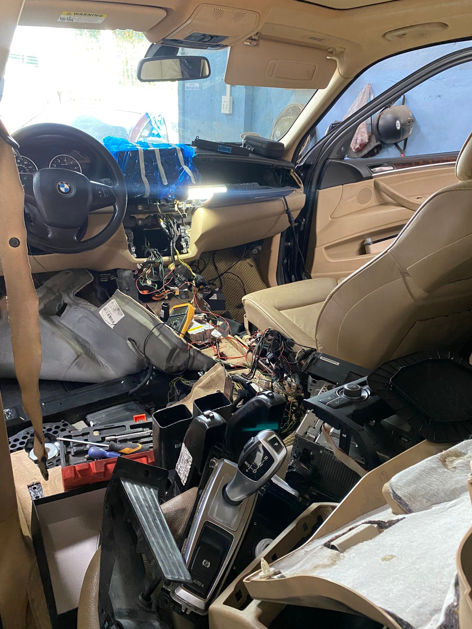 VES Vietnam ECU sửa chữa hệ thống điện body xe BMW