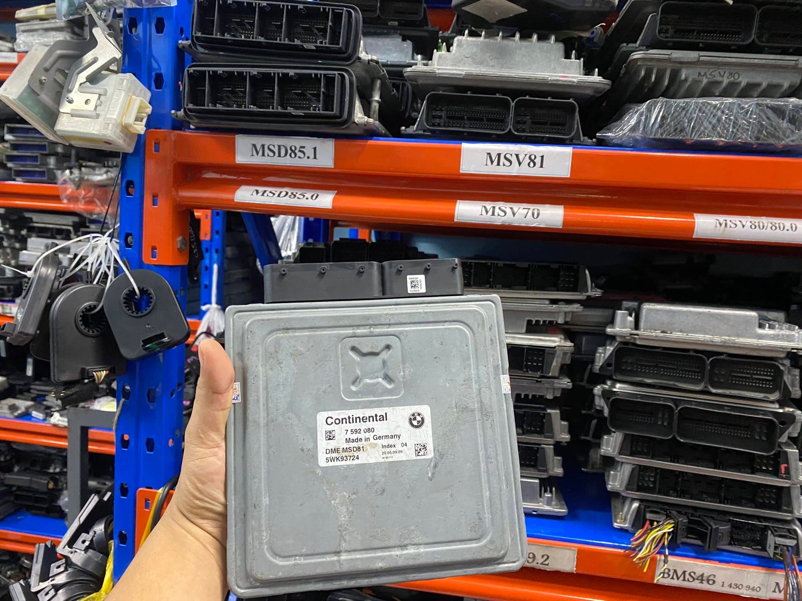 HỘP ECU LÀ GÌ? CẤU TẠO VÀ NGUYÊN LÝ HOẠT ĐỘNG CỦA ECU