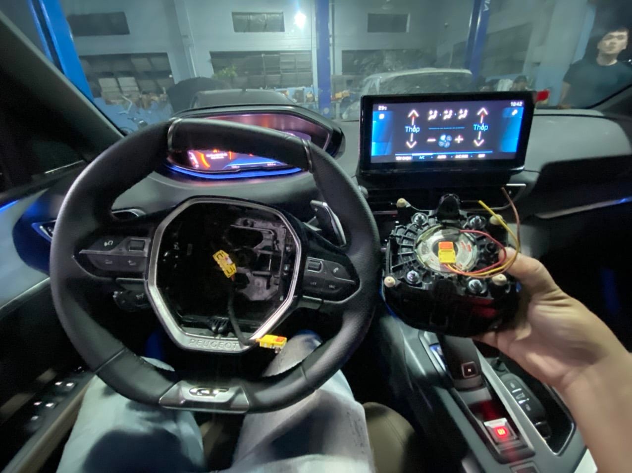 SỬA CHỮA TÚI KHÍ XE PEUGEOT - VES VIETNAM ECU SERVICE