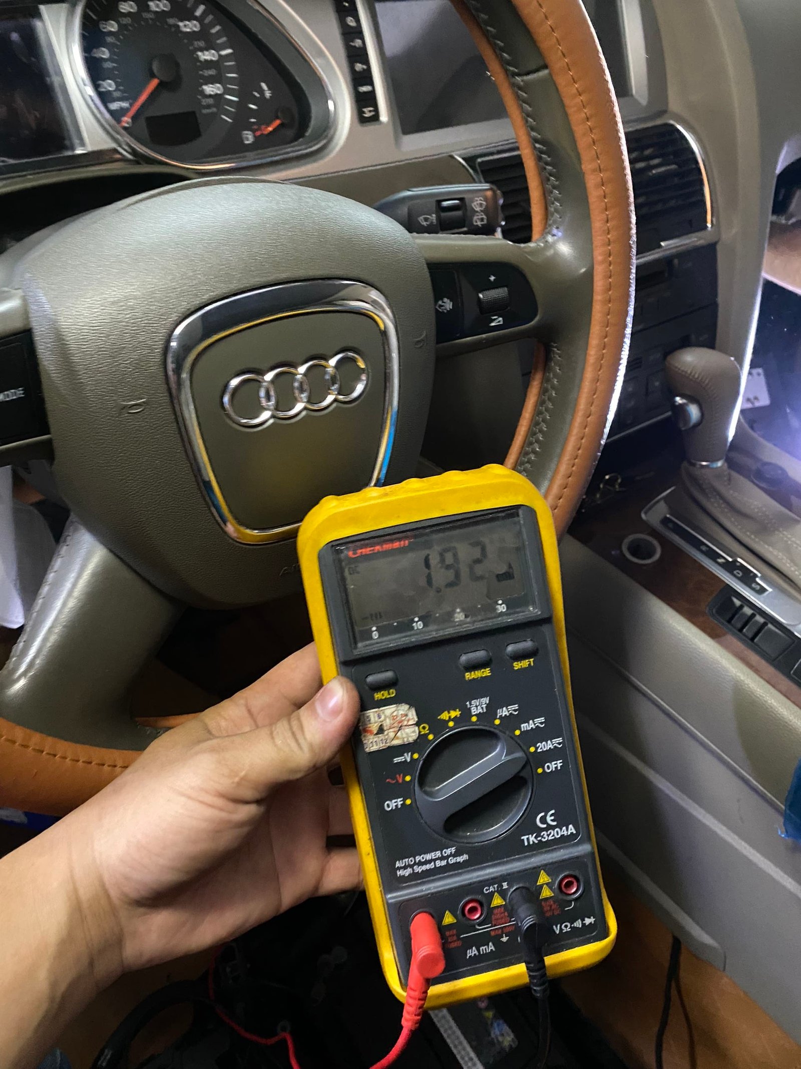 VES VIETNAM ECU SERVICE XE ĐANG BỊ HAO NGUỒN ĐI ĐIỆN