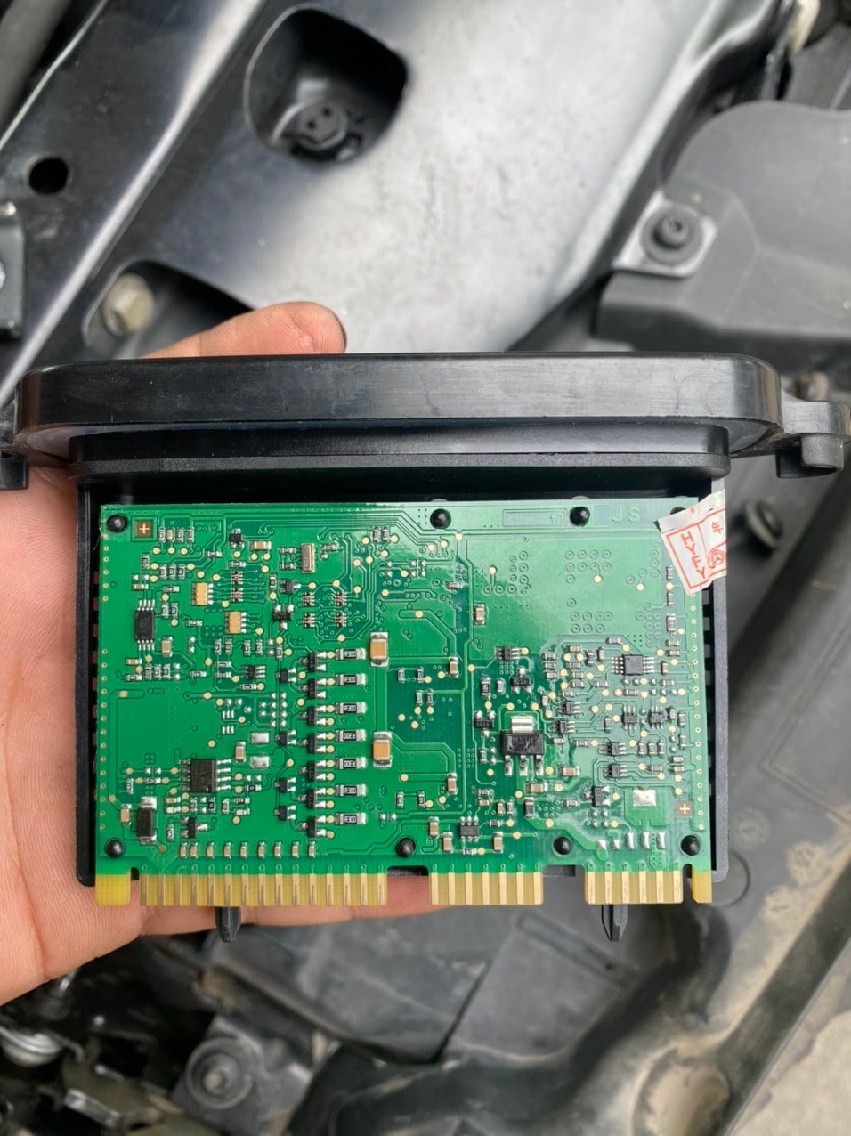 HỘP DDIEUF KHIỂN ĐÈN PHA XE BMW