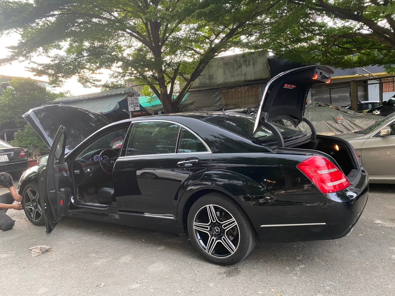 Sửa chữa hệ thống hybrid trên mercedes benz