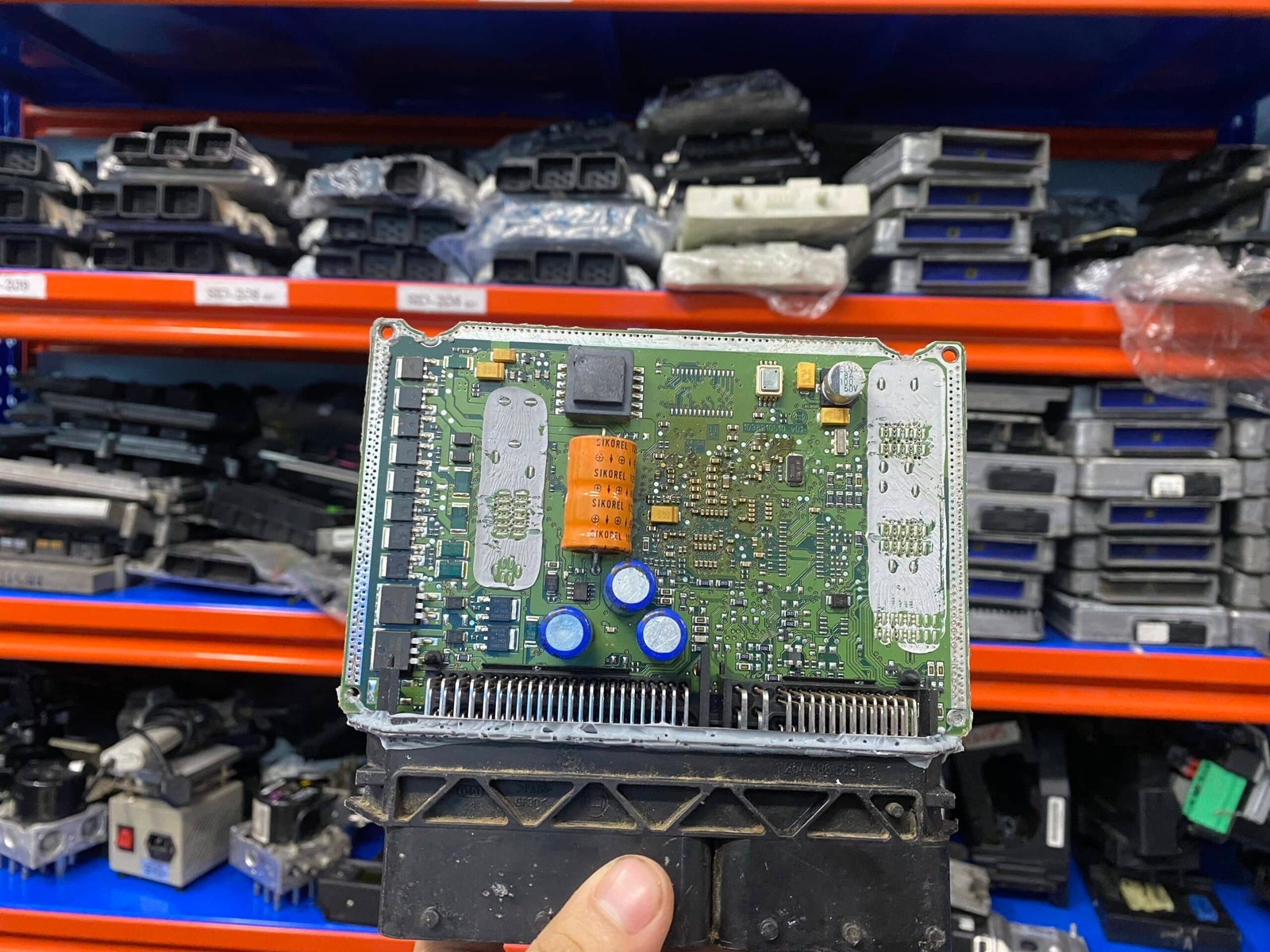 HỘP ECU LÀ GÌ? CẤU TẠO VÀ NGUYÊN LÝ HOẠT ĐỘNG CỦA ECU