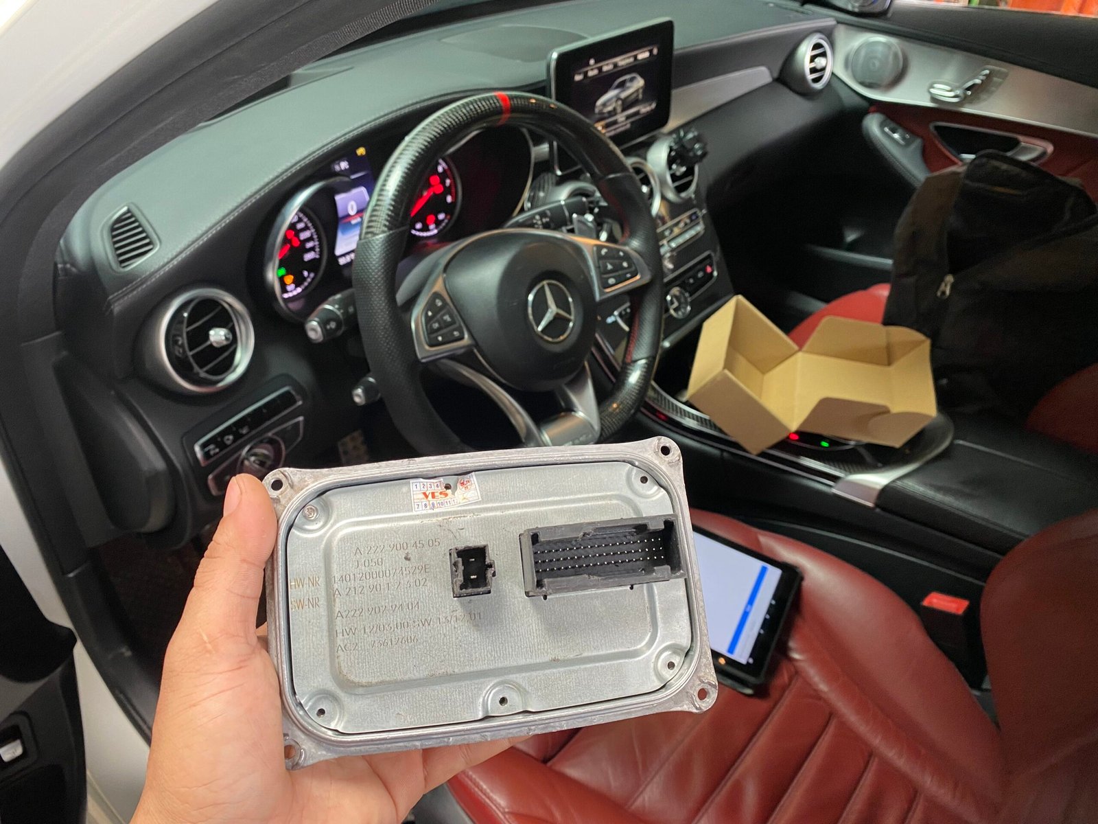 CHUYÊN SỬA CHỮA Ô TÔ TẠI KON TUM - VES VIETNAM ECU SERVICE 3 sửa chữa hộp đèn C300 Mercedes - Benz