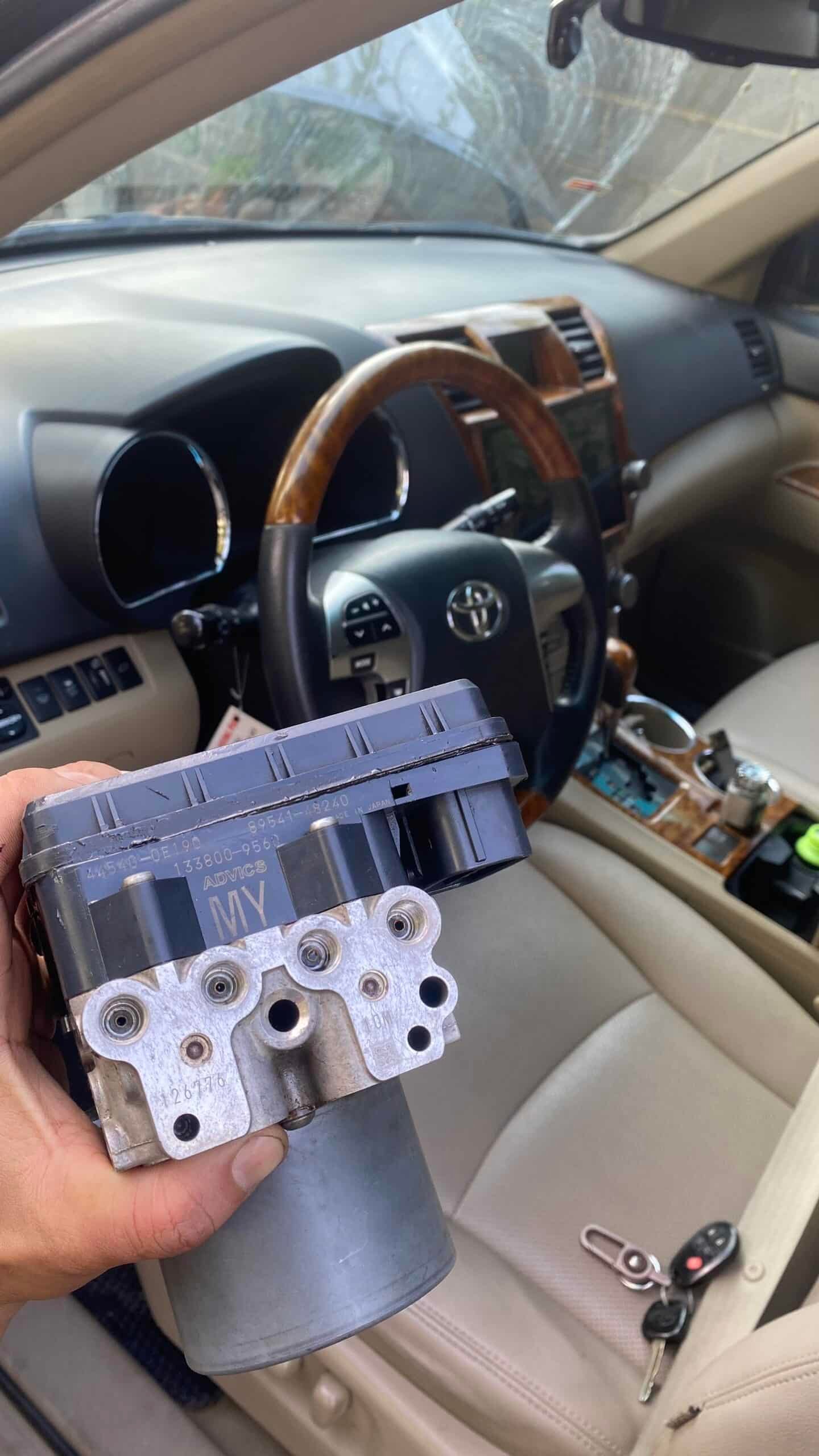 sửa ABS Highlander Toyota GARAGE VES CHUYÊN SỬA CHỮA ABS TOYOTA HIGHLANDER TẠI HỒ CHÍ MINH