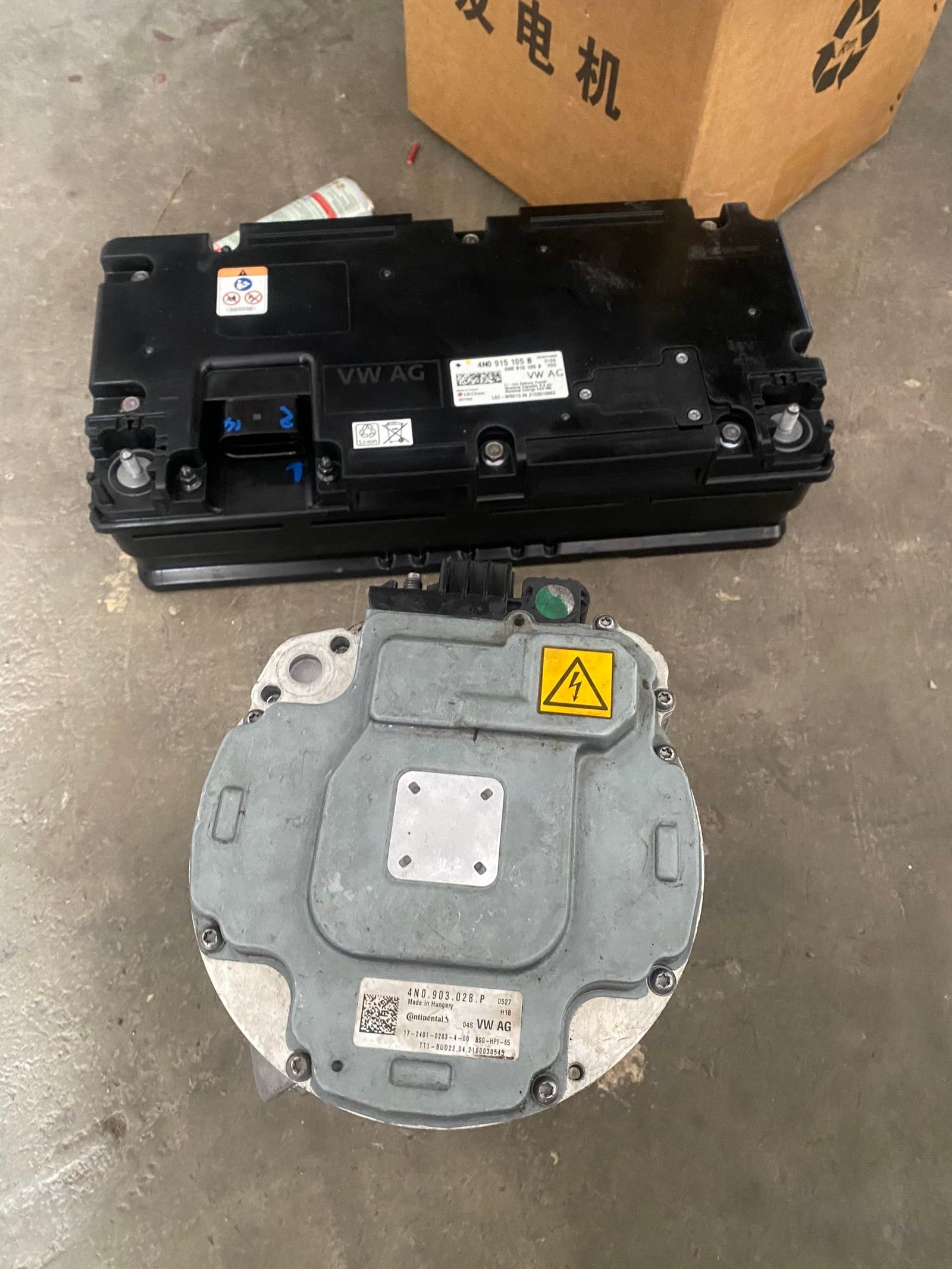 GARAGE VES CHUYÊN SỬA CHỮA LỖI ẮC QUY 48V TRÊN XE AUDI! 48V BATTERY 6 GARAGE VES CHUYÊN SỬA CHỮA LỖI ẮC QUY 48V TRÊN XE AUDI! 48V BATTERY