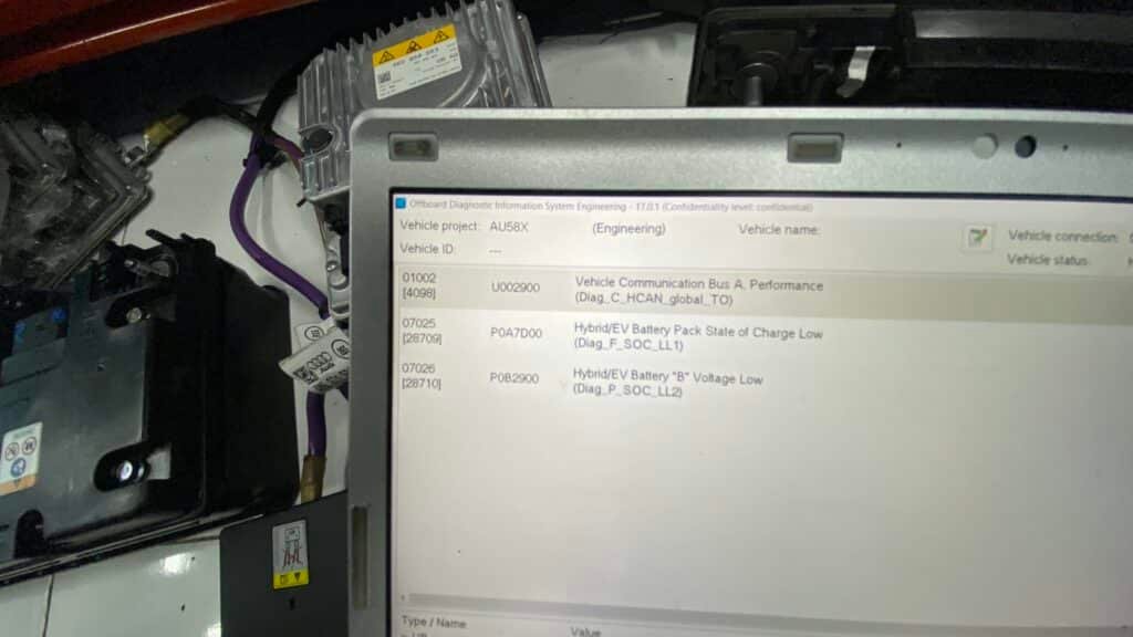 GARAGE VES CHUYÊN SỬA CHỮA LỖI ẮC QUY 48V TRÊN XE AUDI! 48V BATTERY 4 GARAGE VES CHUYÊN SỬA CHỮA LỖI ẮC QUY 48V TRÊN XE AUDI! 48V BATTERY