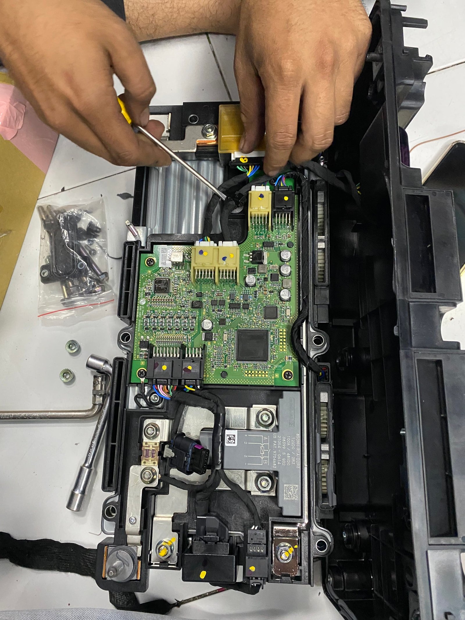 GARAGE VES CHUYÊN SỬA CHỮA LỖI ẮC QUY 48V TRÊN XE AUDI! 48V BATTERY 7 GARAGE VES CHUYÊN SỬA CHỮA LỖI ẮC QUY 48V TRÊN XE AUDI! 48V BATTERY