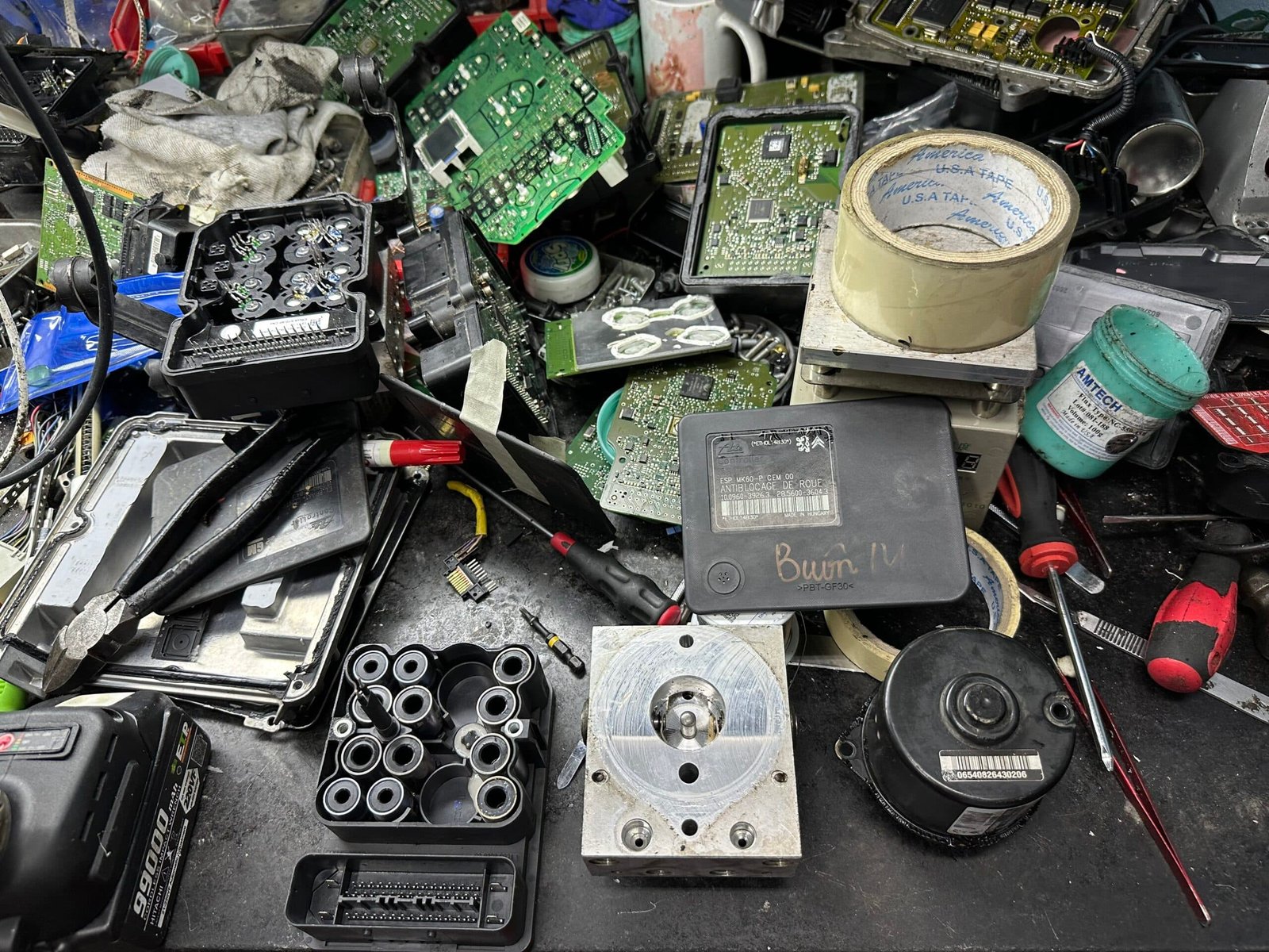 Garage VES - Chuyên Sửa Chữa Hệ Thống Phanh ABS Của Xe Citroen DS3 1.6