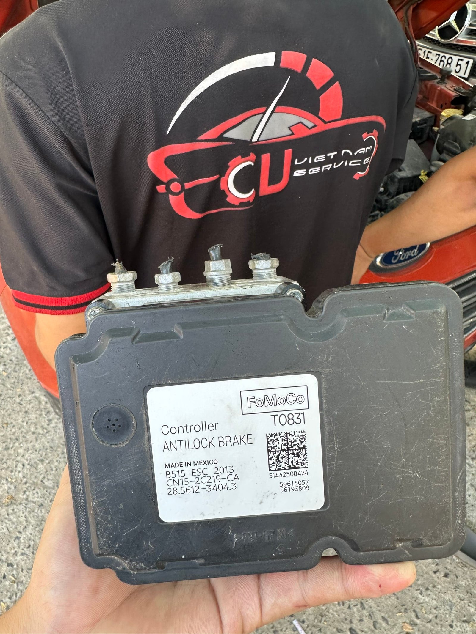 GARAGE CHUYÊN SỬA CHỮA HỆ THỐNG PHANH ABS CỦA XE FORD ECOSPORT 3 GARAGE VES-CHUYÊN SỬA CHỮA HỆ THỐNG PHANH ABS CỦA XE Ford Ecosport