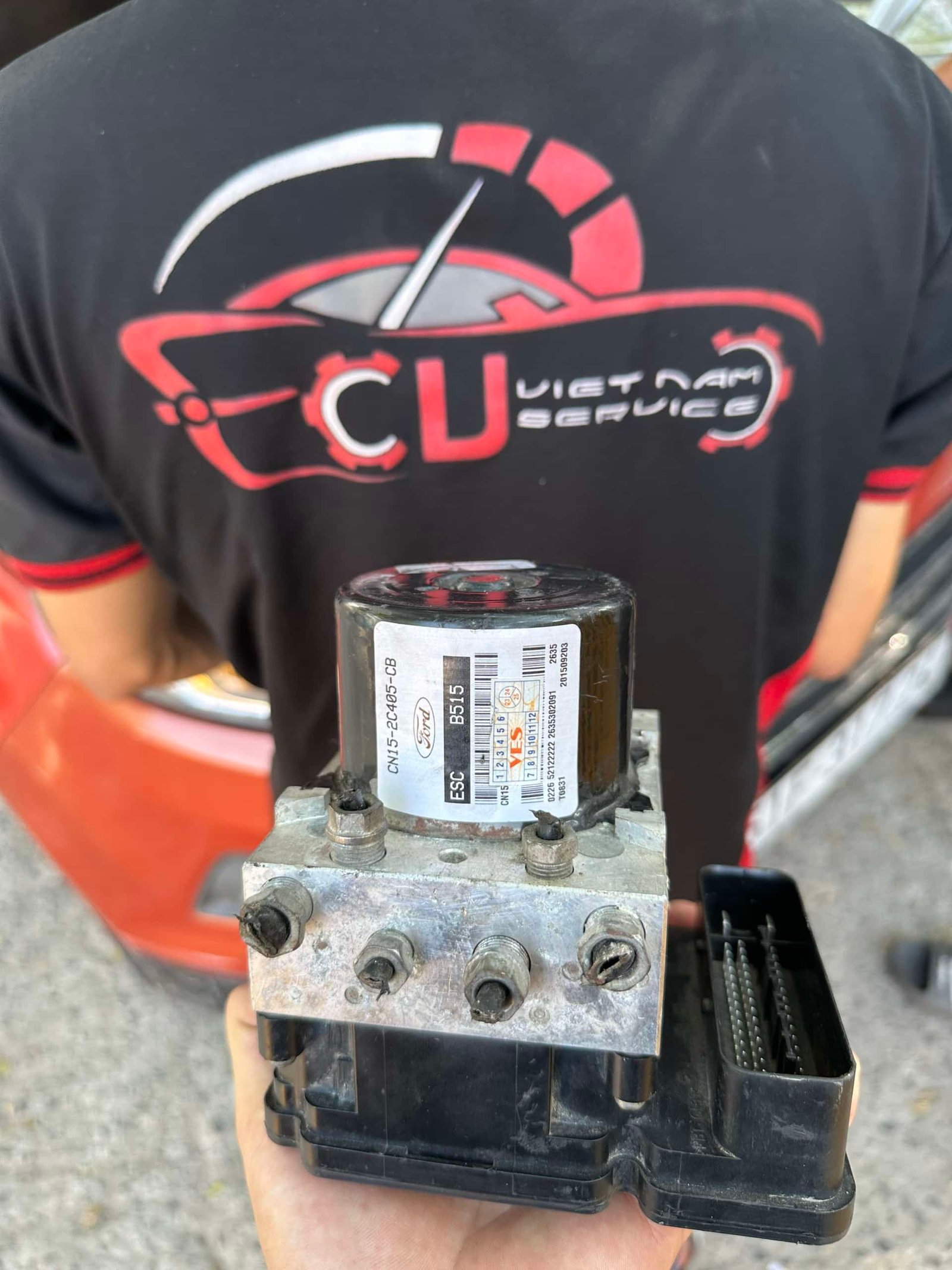 GARAGE CHUYÊN SỬA CHỮA HỆ THỐNG PHANH ABS CỦA XE FORD ECOSPORT 1 GARAGE VES-CHUYÊN SỬA CHỮA HỆ THỐNG PHANH ABS CỦA XE Ford Ecosport