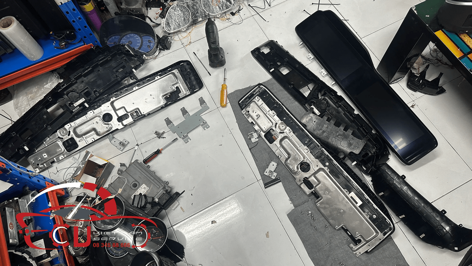 GARAGE VES - SỮA CHỮA VÀ THAY THẾ MÀN HÌNH LCD 12.3 KIA Carnival