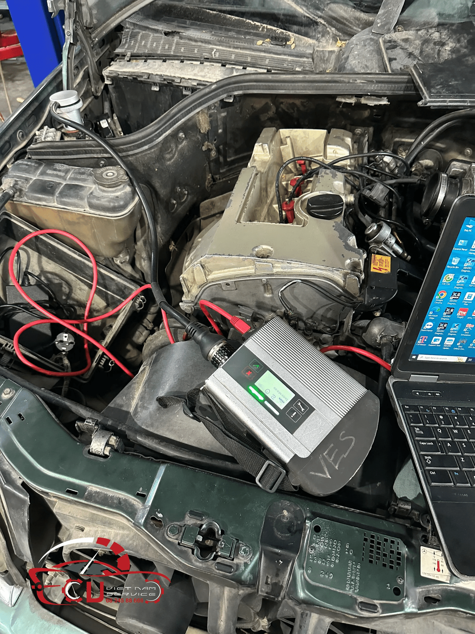 GARAGE VES CHUYÊN SỬA CHỮA HỘP ECU Mercedes-Benz C200