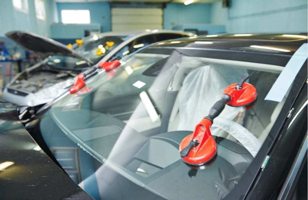 TẦM QUAN TRỌNG CỦA KÍNH AN TOÀN TRÊN Ô TÔ