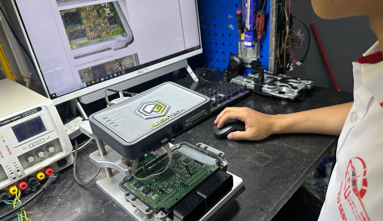 GARAGE CHUYÊN SỬA XE VOLVO UY TÍN TP.HCM 6 GARAGE CHUYÊN SỬA XE VOLVO UY TÍN TP.HCM