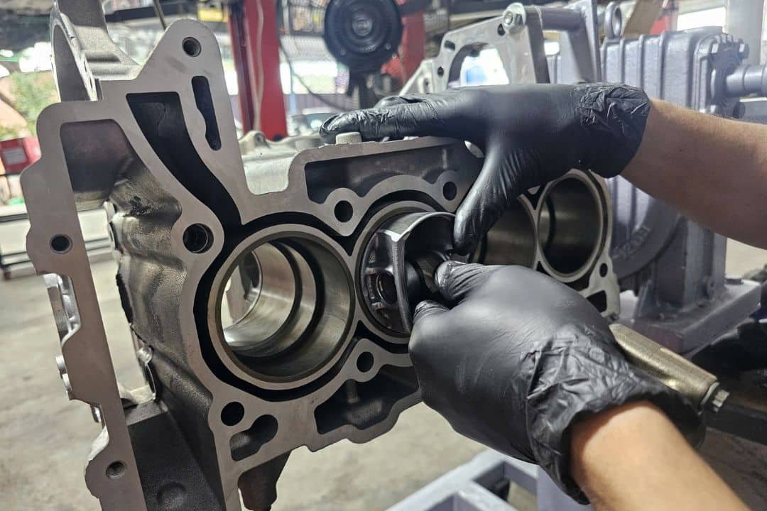 ĐẠI TU ĐỘNG CƠ XE Ô TÔ TẠI VES WORKSHOP - THỦ ĐỨC, TP.HCM 2 ĐẠI TU ĐỘNG CƠ Ô TÔ TẠI VES WORKSHOP