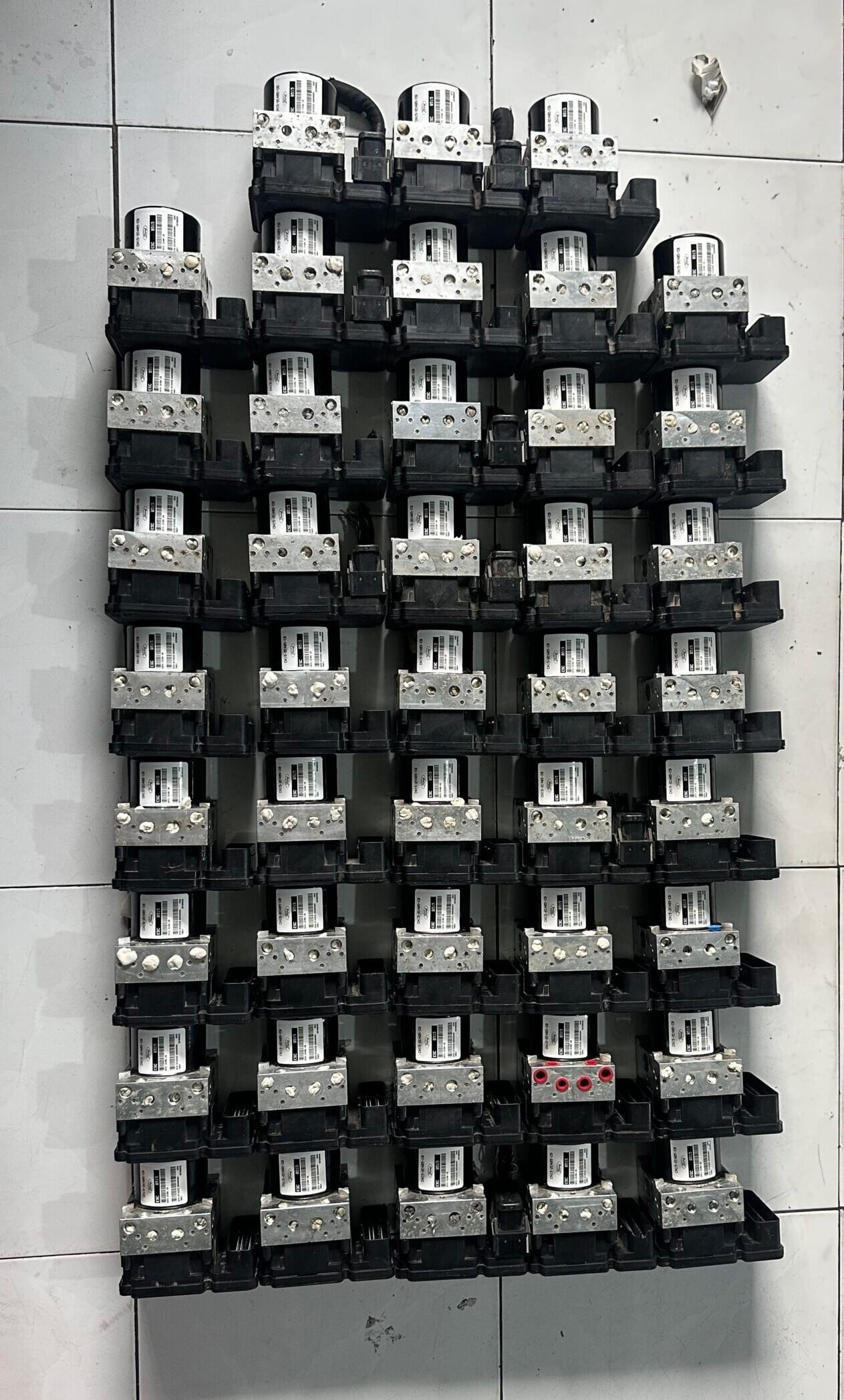 CHẨN ĐOÁN LỖI U3000 Control Module TRÊN ABS FORD