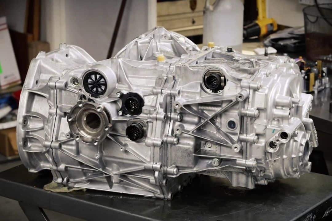 GARAGE CHUYÊN SỬA CHỮA XE FERRARI UY TÍN TPHCM – VES WORKSHOP