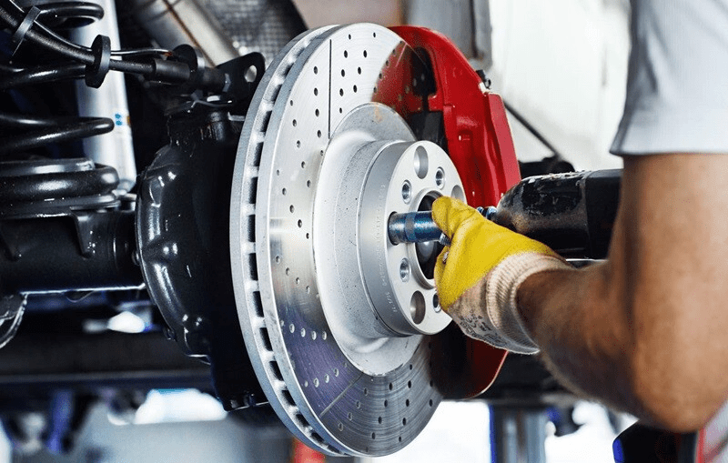 Garage sửa chữa hệ thống thắng Parking Toyota chuyên nghiệp tại HCM