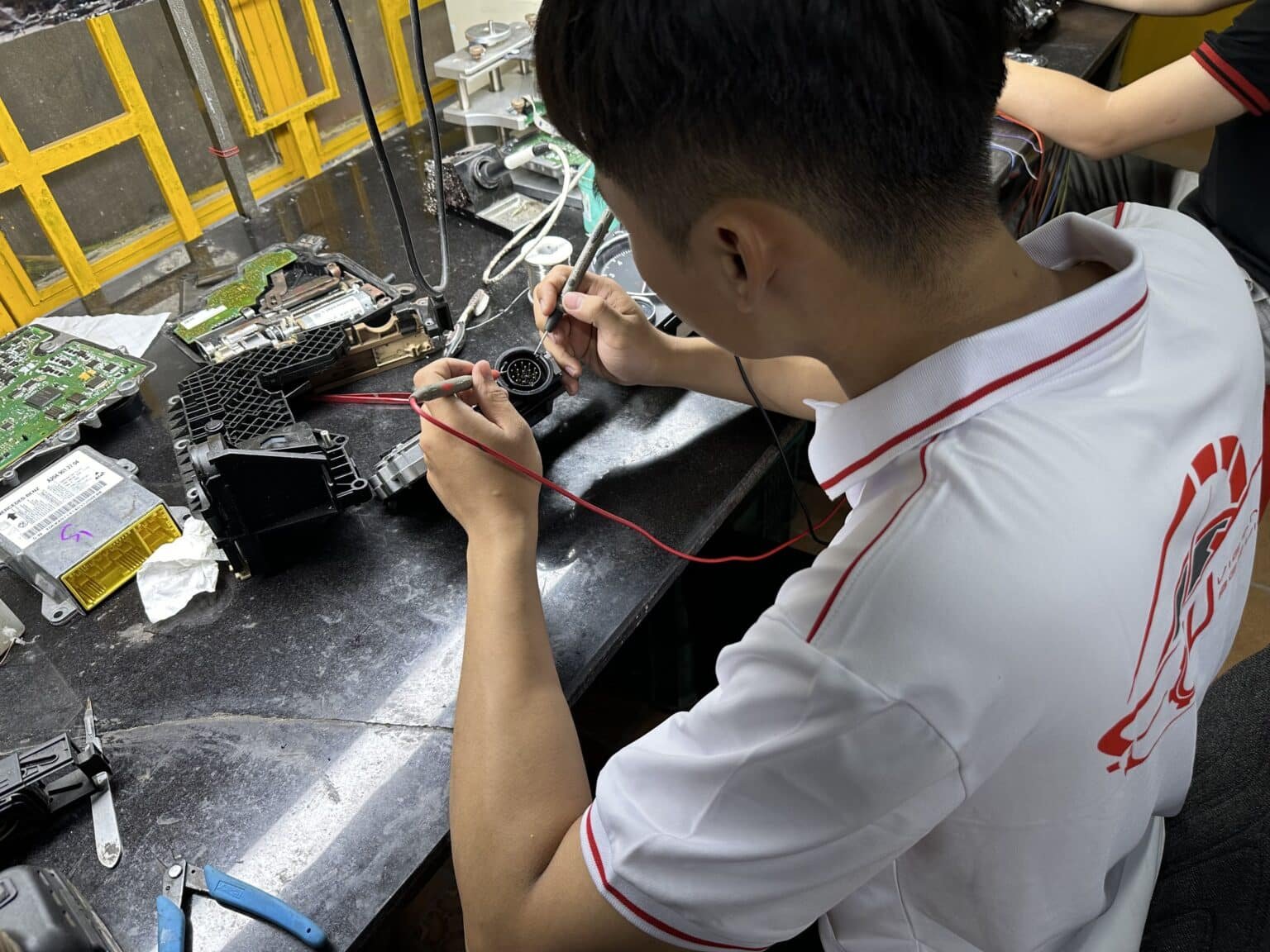 SỬA TCM TCU LEXUS CHUYÊN NGHIỆP - BẢO HÀNH UY TÍN 1 Dịch vụ sửa TCM TCU Lexus chuyên nghiệp, bảo hành uy tín tại Ves Workshop