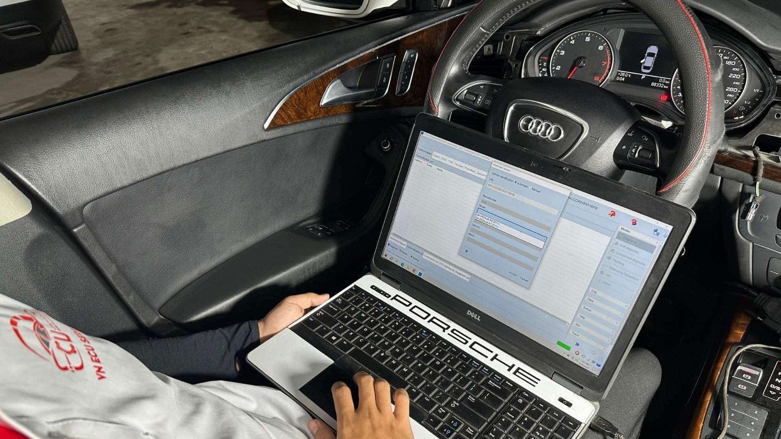 Sửa lỗi cảm biến góc lái Audi