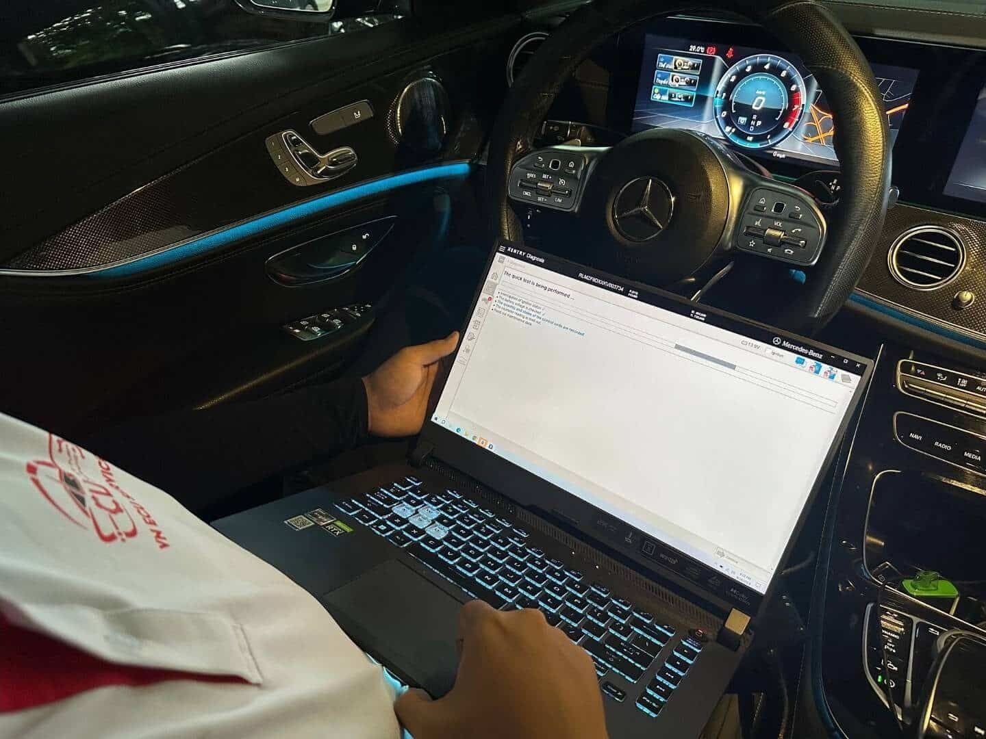 Sửa lỗi cảm biến góc lái Mercedes