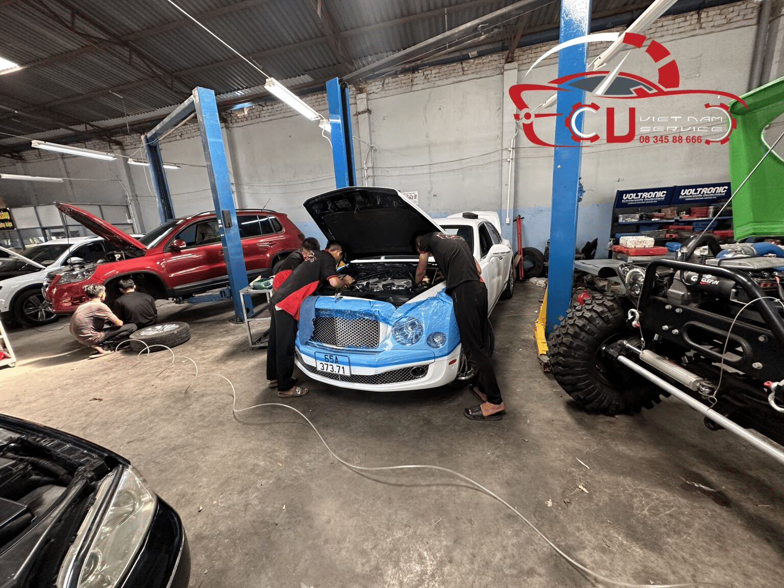 GARAGE cung cấp dịch vụ bảo dưỡng sửa chữa Ford chuyên nghiệp TPHCM