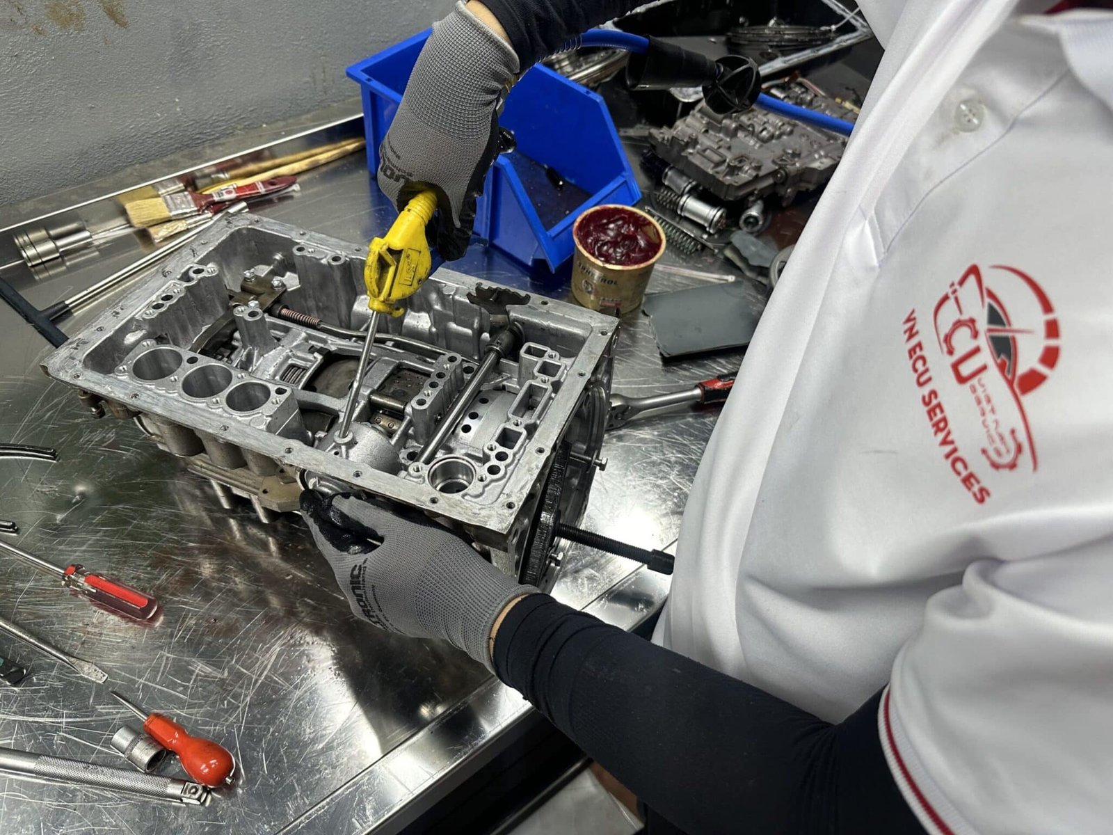 DỊCH VỤ ĐẠI TU ĐỘNG CƠ FORD UY TÍN - CHÍNH HÃNG SỐ 1 HCM 4 Ves Workshop – Dịch vụ đại tu động cơ Ford chính hãng, chuyên nghiệp tại TPHCM