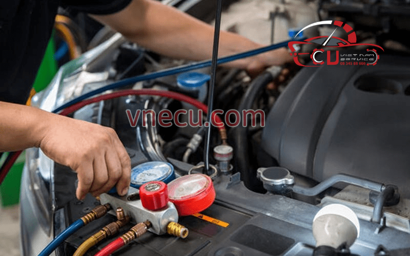 Garage sửa chữa hệ thống điều hòa lạnh Ford các dòng chuyên nghiệp