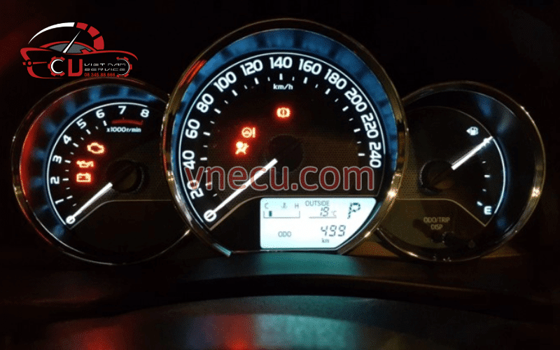 Kim xăng, kim nhiệt độ xe Honda hoạt động không chính xác