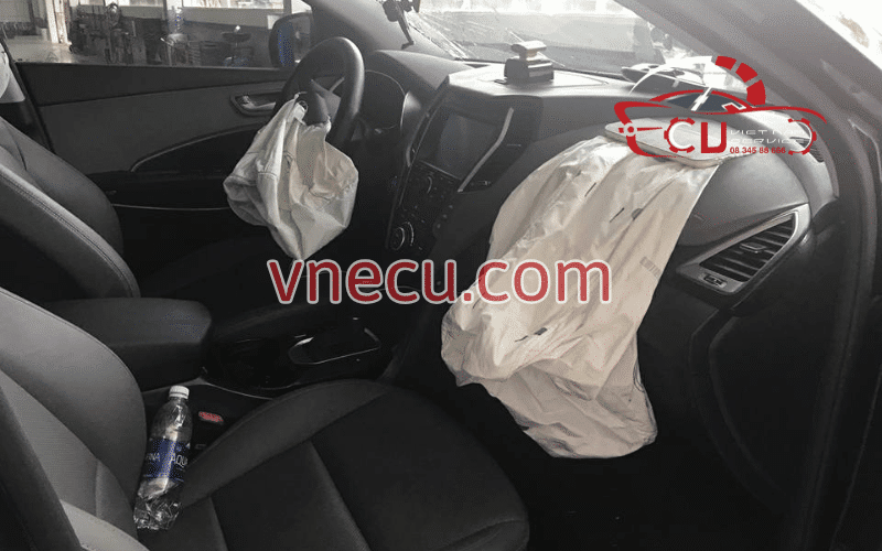 Túi khí Hyundai tự bung khi không có va chạm