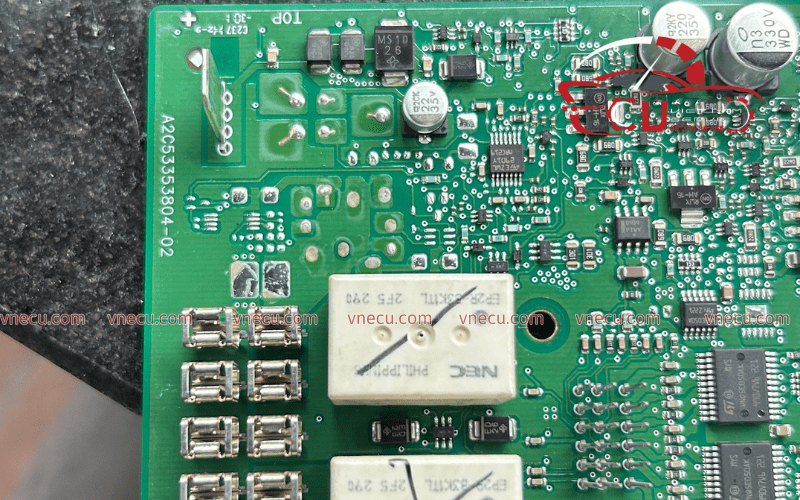 sua hop dieu khien dong co isuzu 3