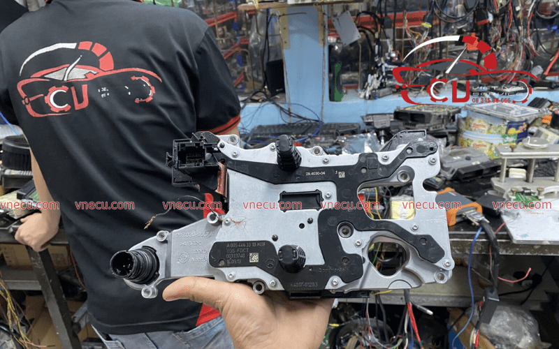 CHUYÊN SỬA CHỮA HỆ THỐNG ĐIỆN-ĐIỆN TỬ-ĐIỆN THÂN XE 2 CHUYÊN SỬA CHỮA HỆ THỐNG ĐIỆN-ĐIỆN TỬ-ĐIỆN THÂN XE