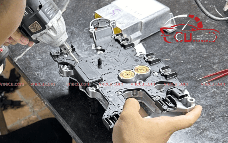 Cần sửa chữa TCM TCU xe Kia đến ngay VES Workshop