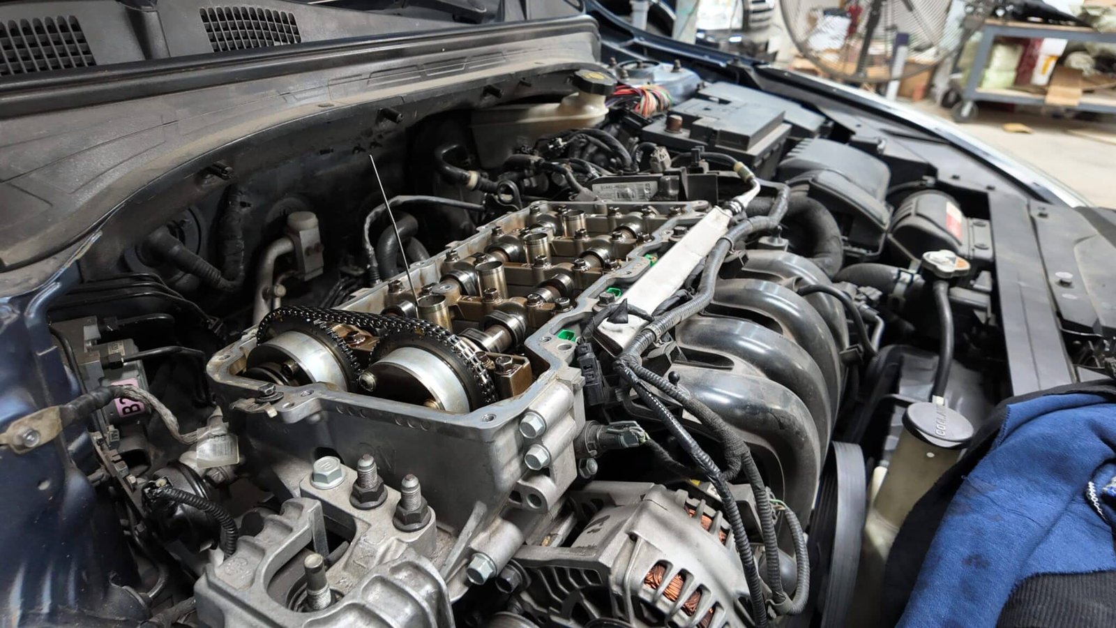 THAY THẾ SÊN CAM KIA SORENTO-BẢO VỆ ĐỘNG CƠ VS TIẾT KIỆM CHI PHÍ 1 THAY THẾ SÊN CAM KIA SORENTO-BẢO VỆ ĐỘNG CƠ VS TIẾT KIỆM CHI PHÍ