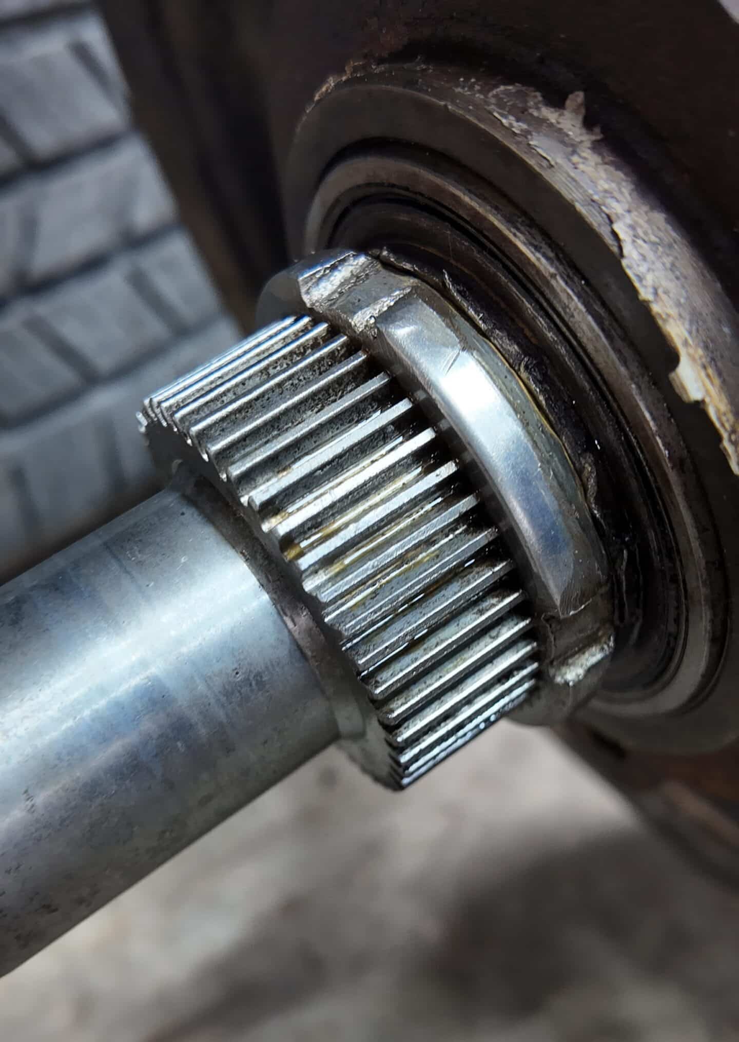 SỬA CHỮA VS THAY THẾ HỆ THỐNG ABS MAZDA BT-50