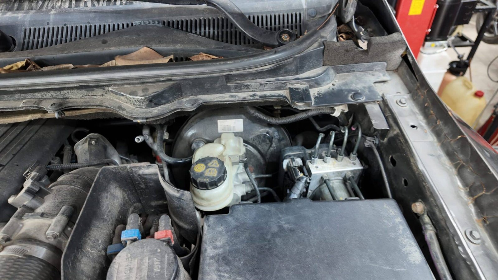 SỬA CHỮA VS THAY THẾ HỆ THỐNG ABS MAZDA BT-50