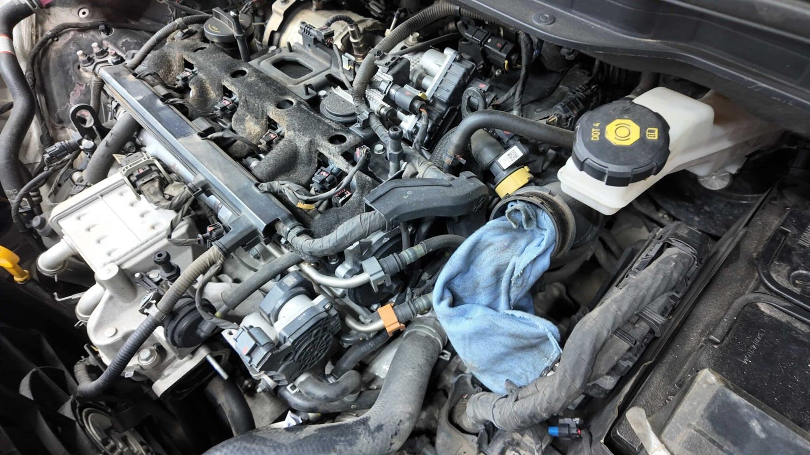 BẢO DƯỠNG TỔNG QUÁT MAZDA 3: BÍ QUYẾT GIỮ GÌN HIỆU SUẤT ƯU VIỆT TẠI VES WORKSHOP