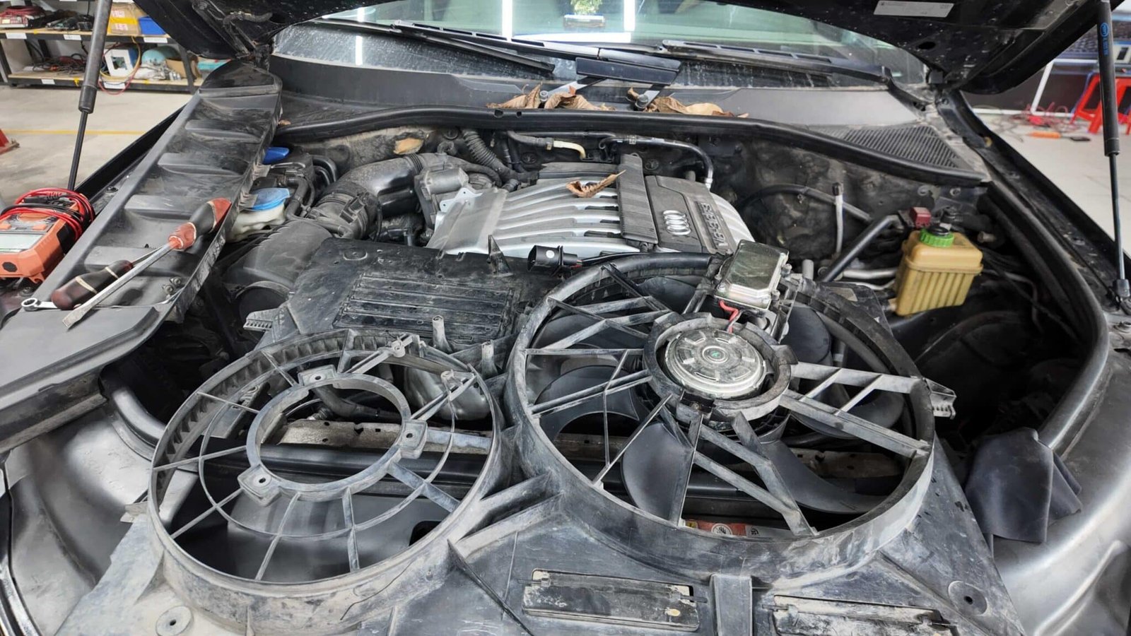 THAY THẾ QUẠT TẢN NHIỆT ĐỘNG CƠ Ô TÔ TẠI VES WOKRSHOP 1 sửa chữa, thay thế quạt tản nhiệt động cơ