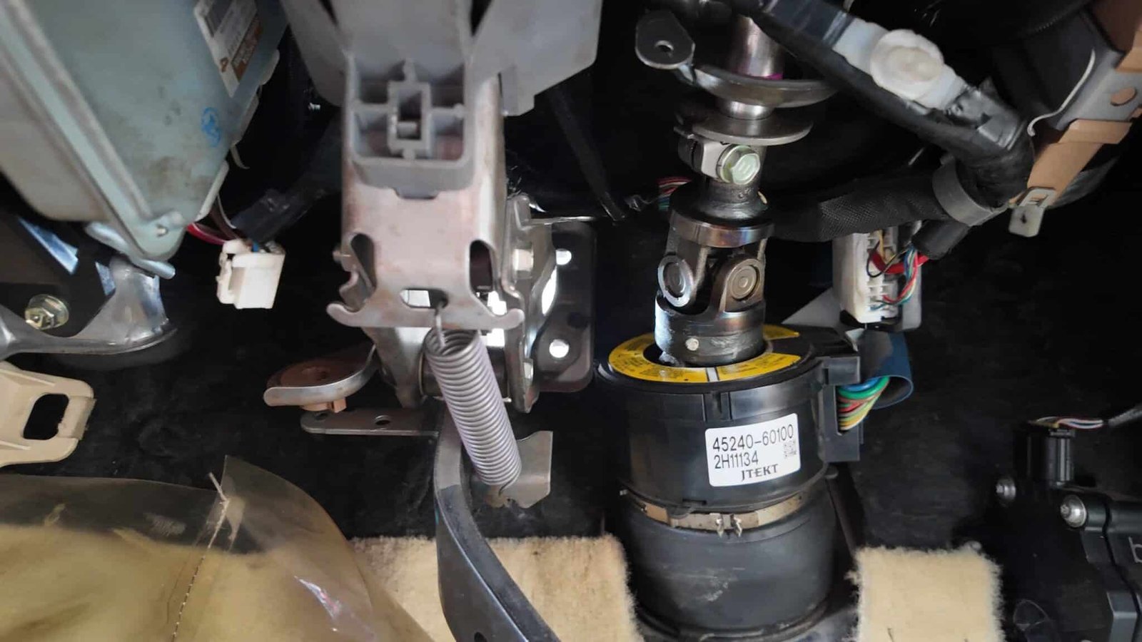 SỬA CHỮA CỤM BƠM ABS LEXUS LX570 TẠI VES WORKSHOP 4 Sửa Chữa Cụm Bơm ABS Lexus LX570 tại VES Workshop: Giải Pháp Tối Ưu Cho Hệ Thống Phanh An Toàn