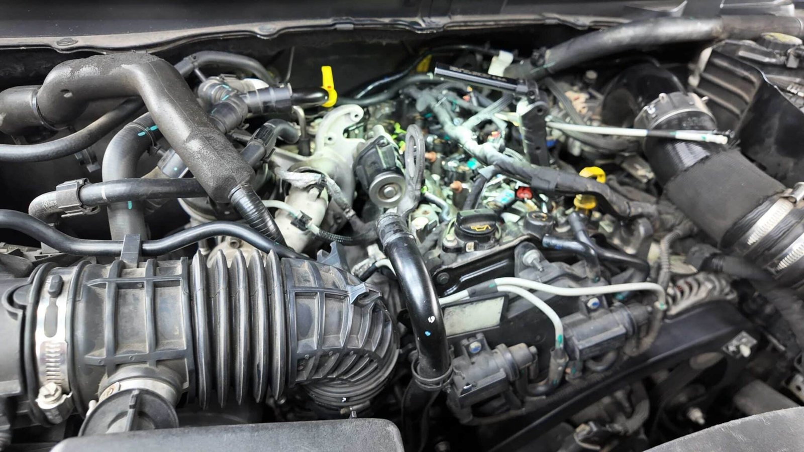 SỬA CHỮA RÒ RỈ DẦU ĐỘNG CƠ VS KIM PHUN NHIÊU LIỆU TẠI VES WORKSHOP