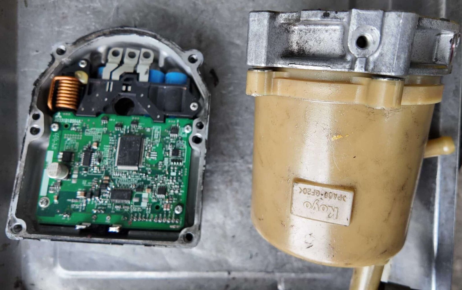 SỬA CHỮA CỤM BƠM TRỢ LỰC LÁI MAZDA 3 TẠI VES WORKSHOP 5 Sửa Chữa Cụm Bơm Trợ Lực Lái Mazda 3 tại VES Workshop - Giải Pháp An Toàn Và Chính Xác Cho Xe Của Bạn