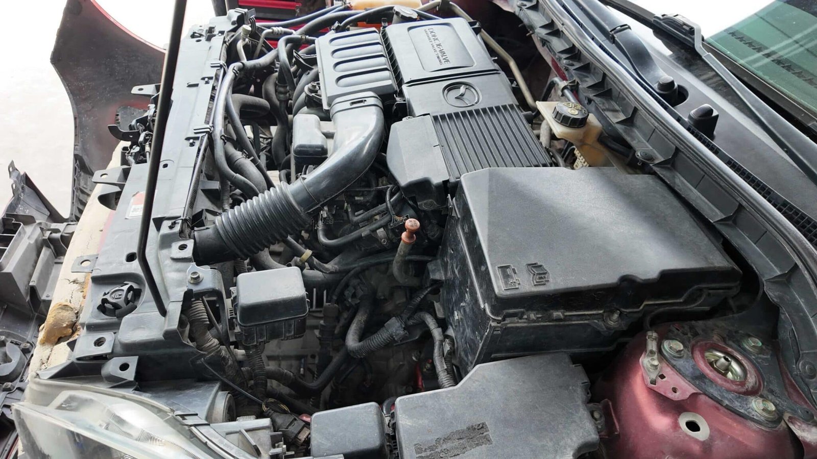 SỬA CHỮA CỤM BƠM TRỢ LỰC LÁI MAZDA 3 TẠI VES WORKSHOP 8 Sửa Chữa Cụm Bơm Trợ Lực Lái Mazda 3 tại VES Workshop - Giải Pháp An Toàn Và Chính Xác Cho Xe Của Bạn